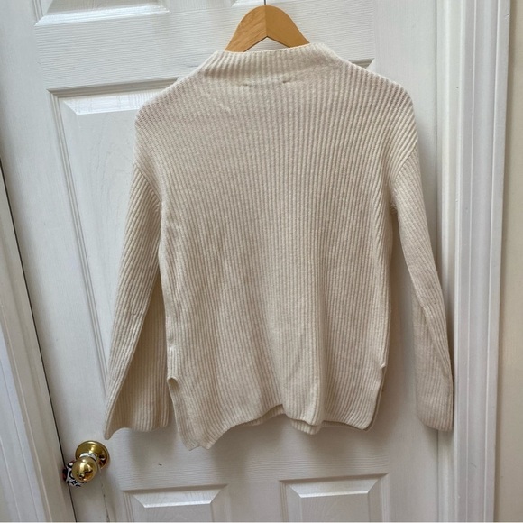 Everlane white the Cashmere Rib Mockneck sweater - Picture 8 of 8